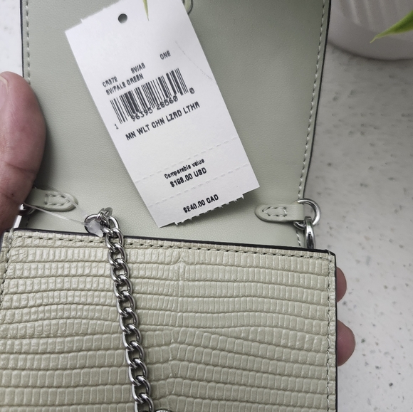 NWT COACH WALLET ON CHAIN - Picture 4 of 5